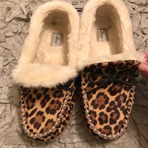 Bass leopard print moccasin