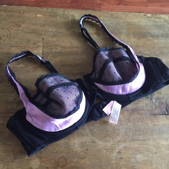 Sexy Black & Purple Victoria’s Secret Bra