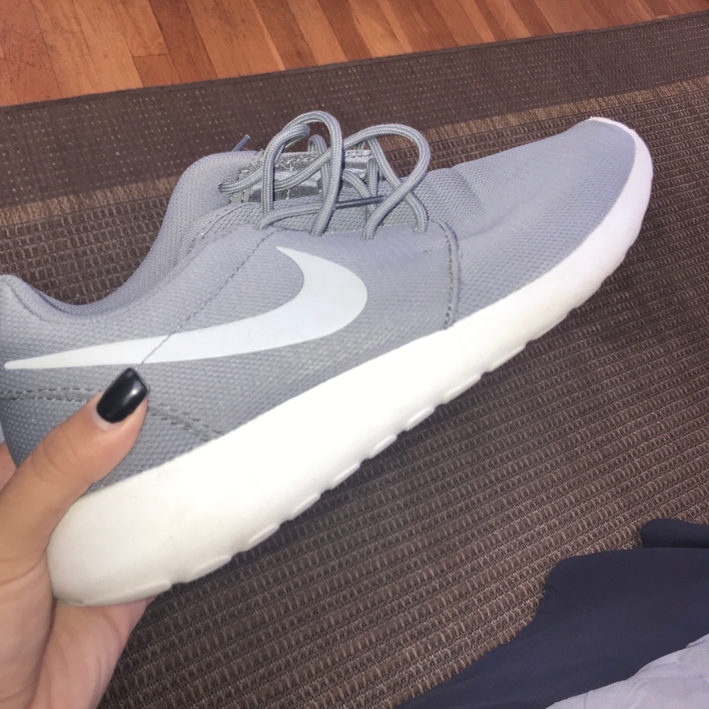 Gray Nike Roshe Women’s Size 10