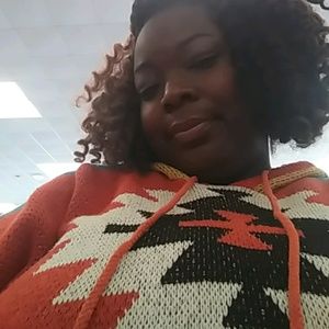 Meet your Posher, Moe