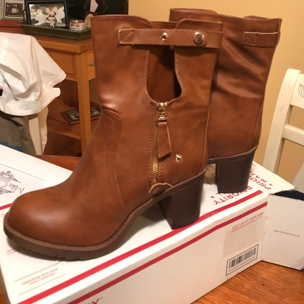 Brown boots