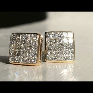 💎AUTHENTIC 💎 Total 1 carat diamond earrings..