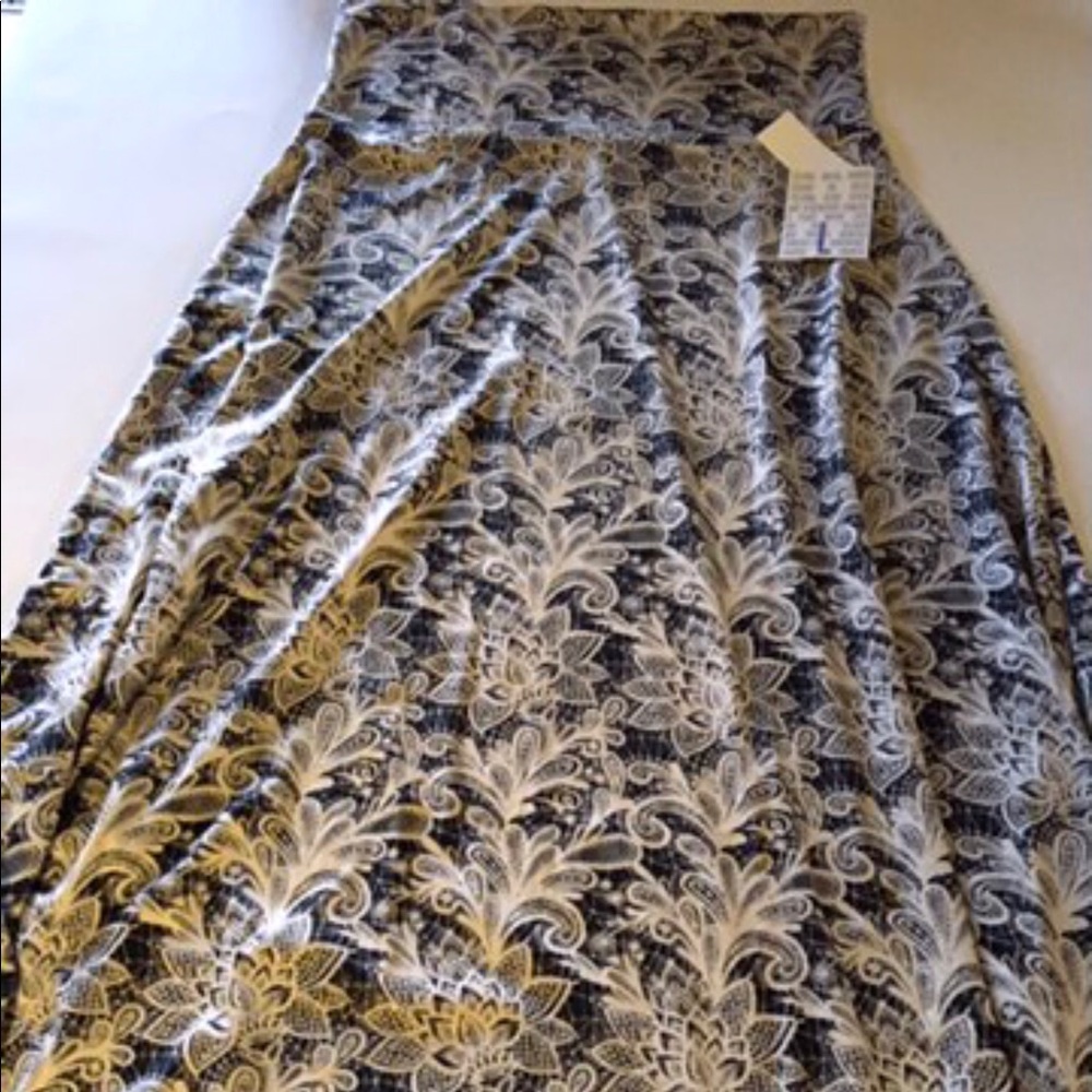 LuLaRoe Large Lace print Maxi