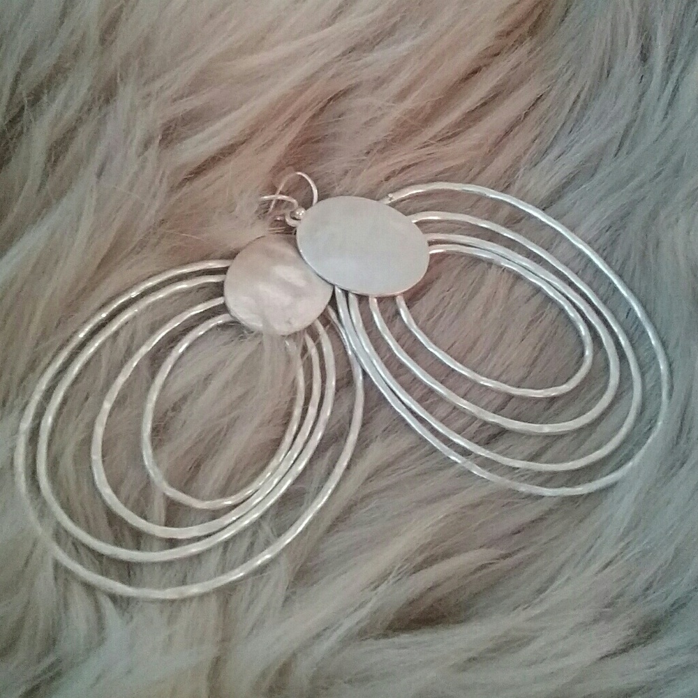Earrings - Picture 1 of 1