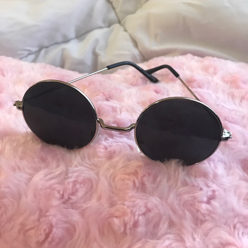 Retro Hippie Round Sunglasses