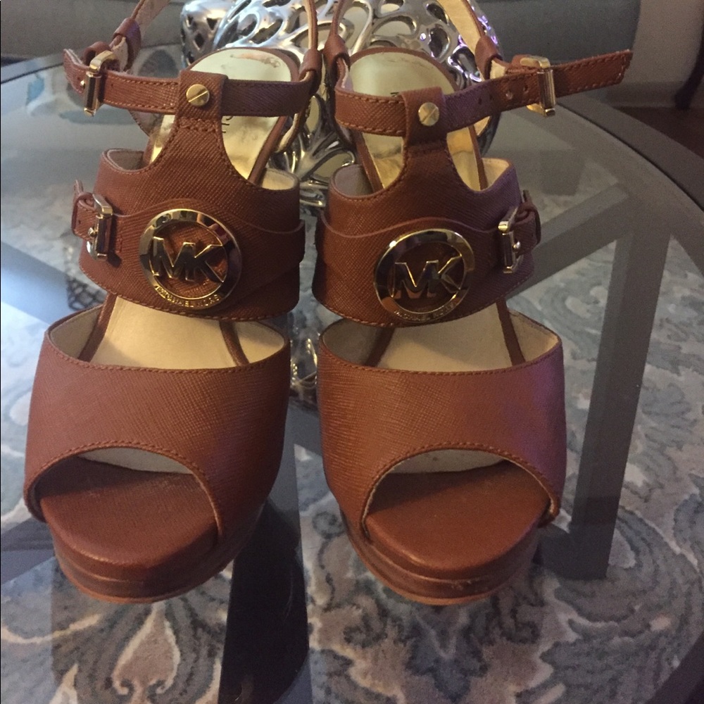 ON HOLD MK Leather Shoes/Sandals