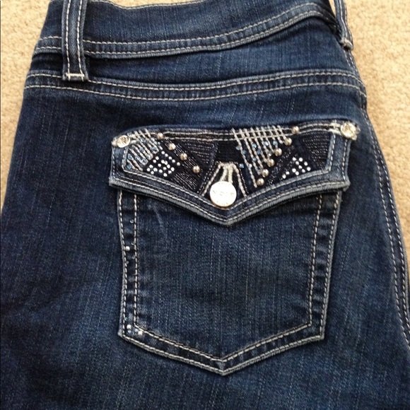 White House Black Market size 2 jeans - Picture 2 of 3