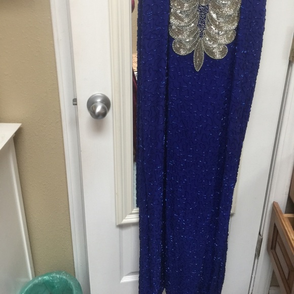 Hand made Gown - Picture 3 of 6