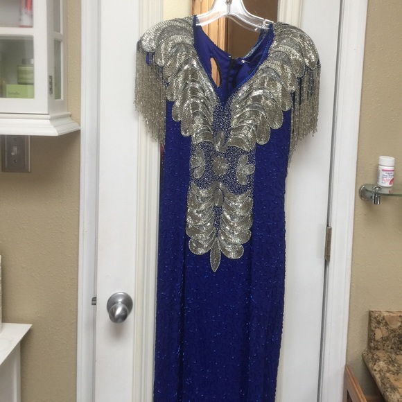Hand made Gown - Picture 1 of 6