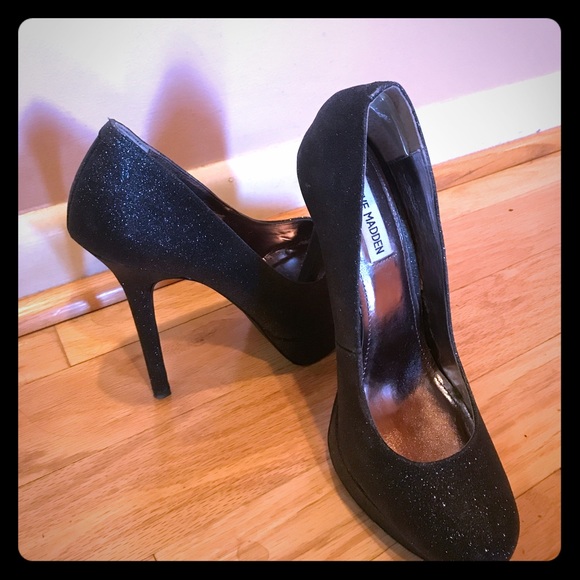 Heels - Picture 1 of 3