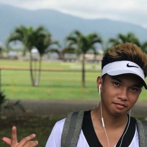 Meet your Posher, Kenneth