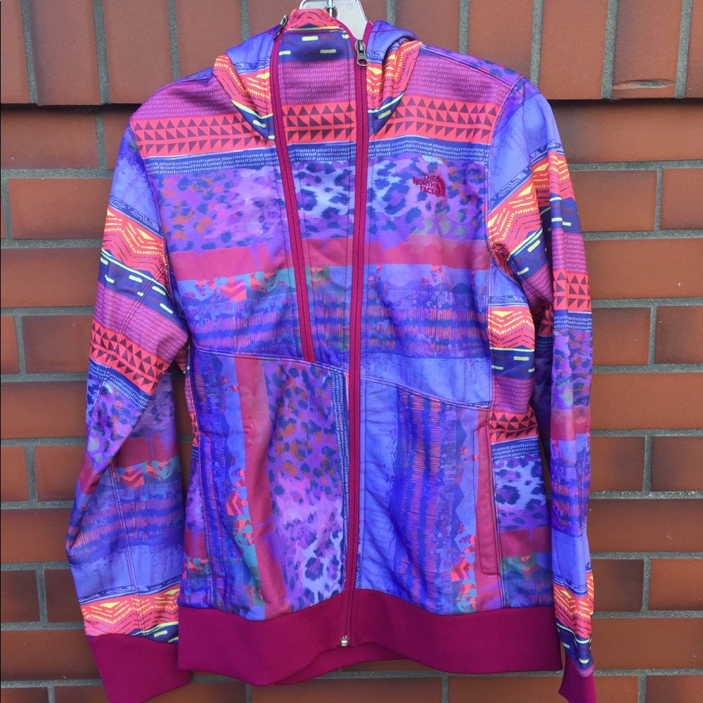 Women’s North Face patterned zip up