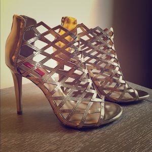 Gold Saks Fifth Avenue red label heels