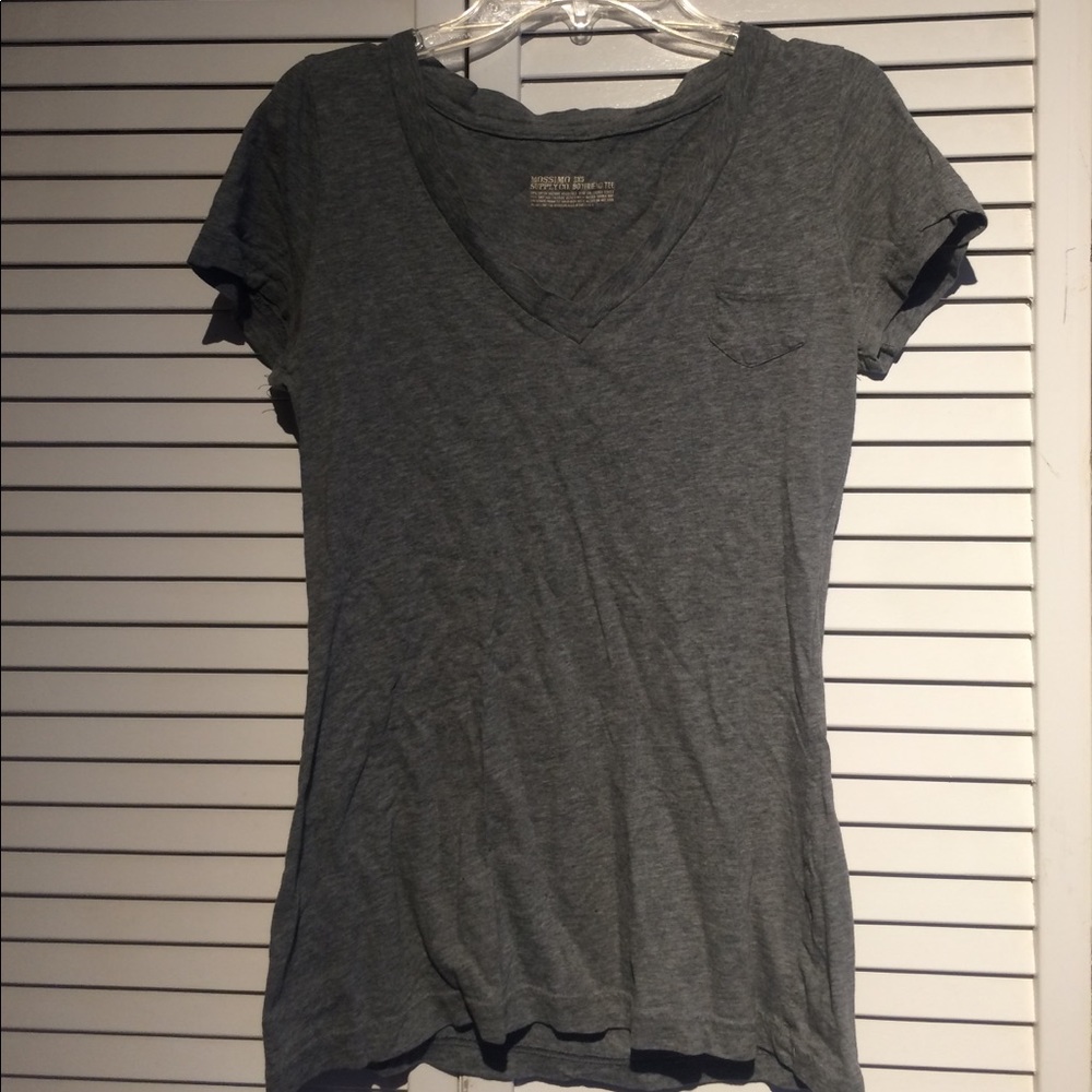 Grey v-neck short sleeved Mossimo boyfriend tee