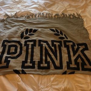 Pink vs blanket