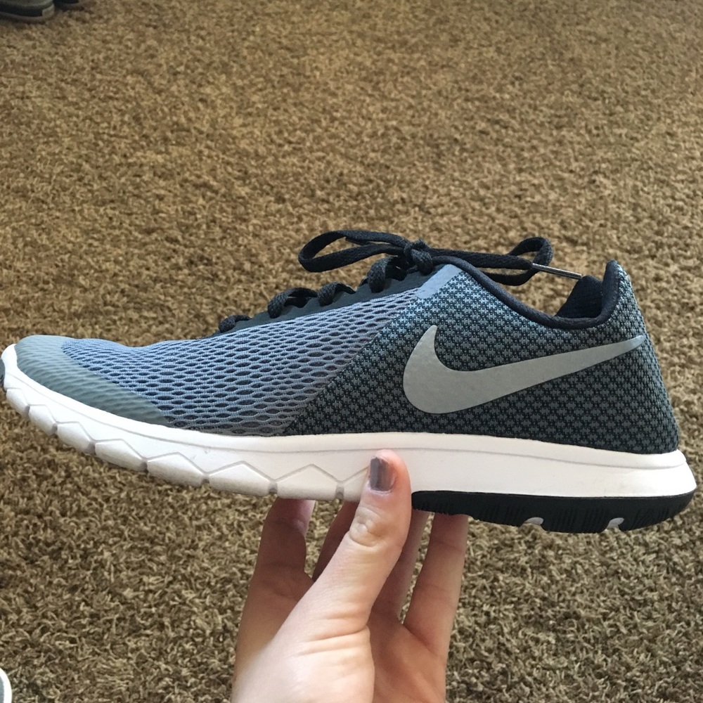 Nike Flex Experience RN 6 size 10
