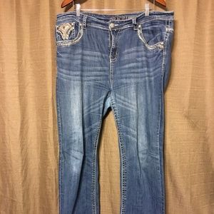 Grace in La Size 19 Straight Jeans