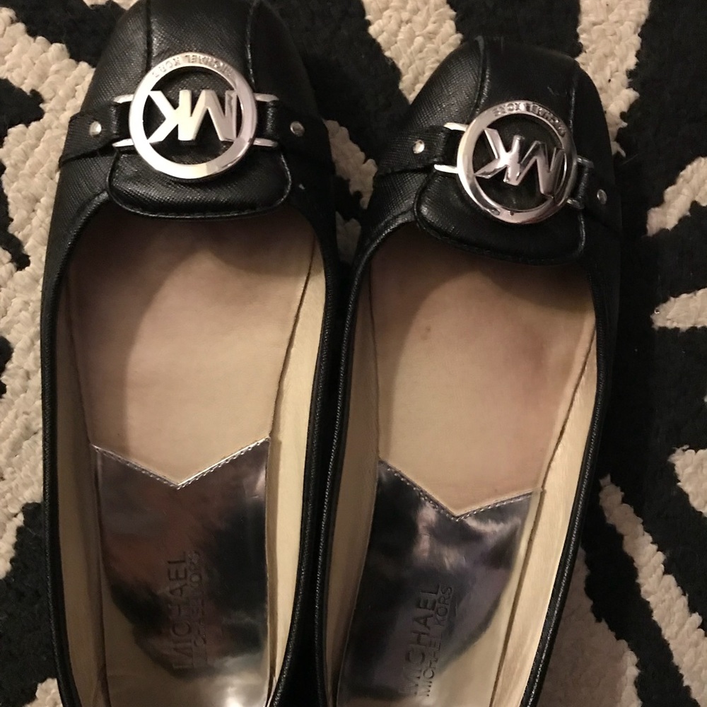 Michel Kors flats- accepting offers