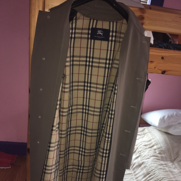 Burberry Men's Trench Coat - Picture 7 of 8