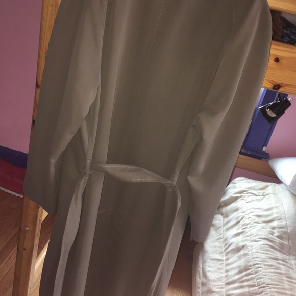 Burberry Men's Trench Coat - Picture 8 of 8