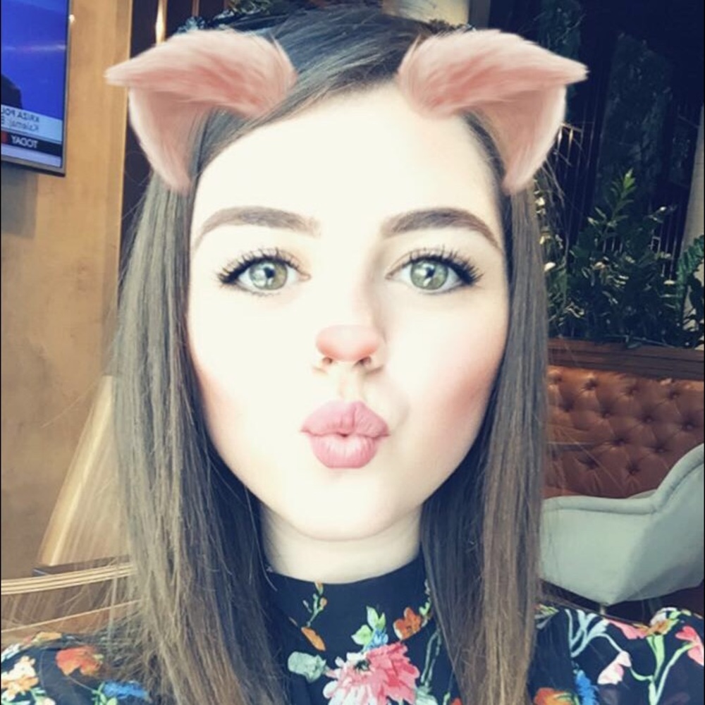 Meet your Posher, Megi