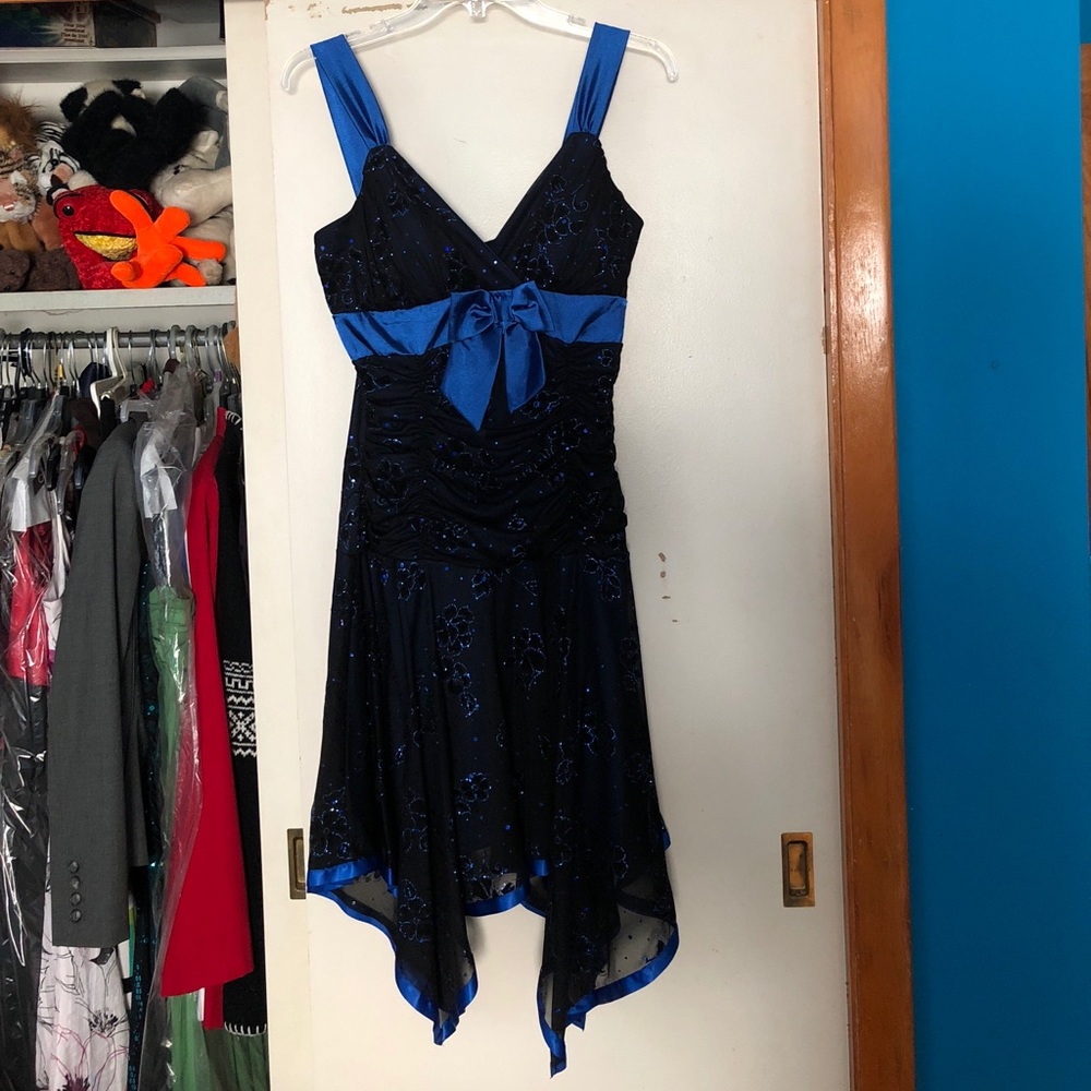 Deb mini party dress size large