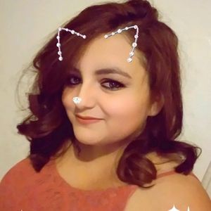 Meet your Posher, Dominique