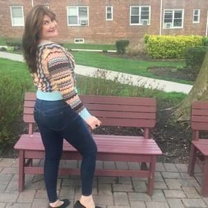 Meet your Posher, Flora