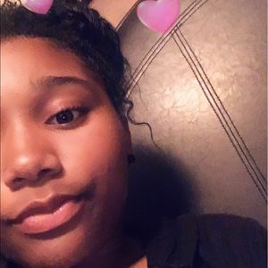 Meet your Posher, Tabitha