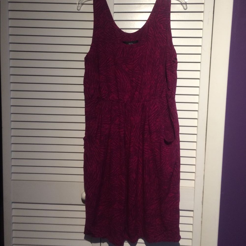 Purple patterned dress, lightly worn!