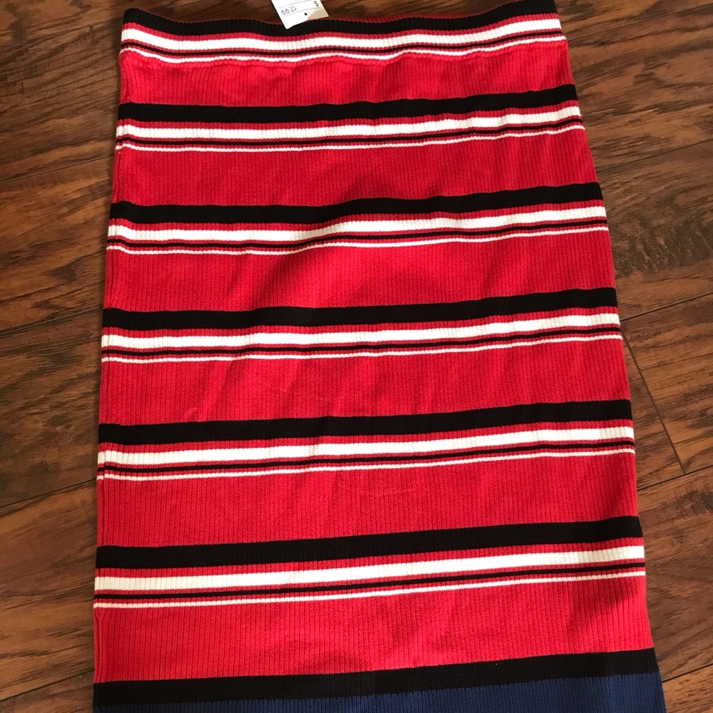 BRAND NEW H&M (divided) skirt