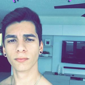 Meet your Posher, Erick