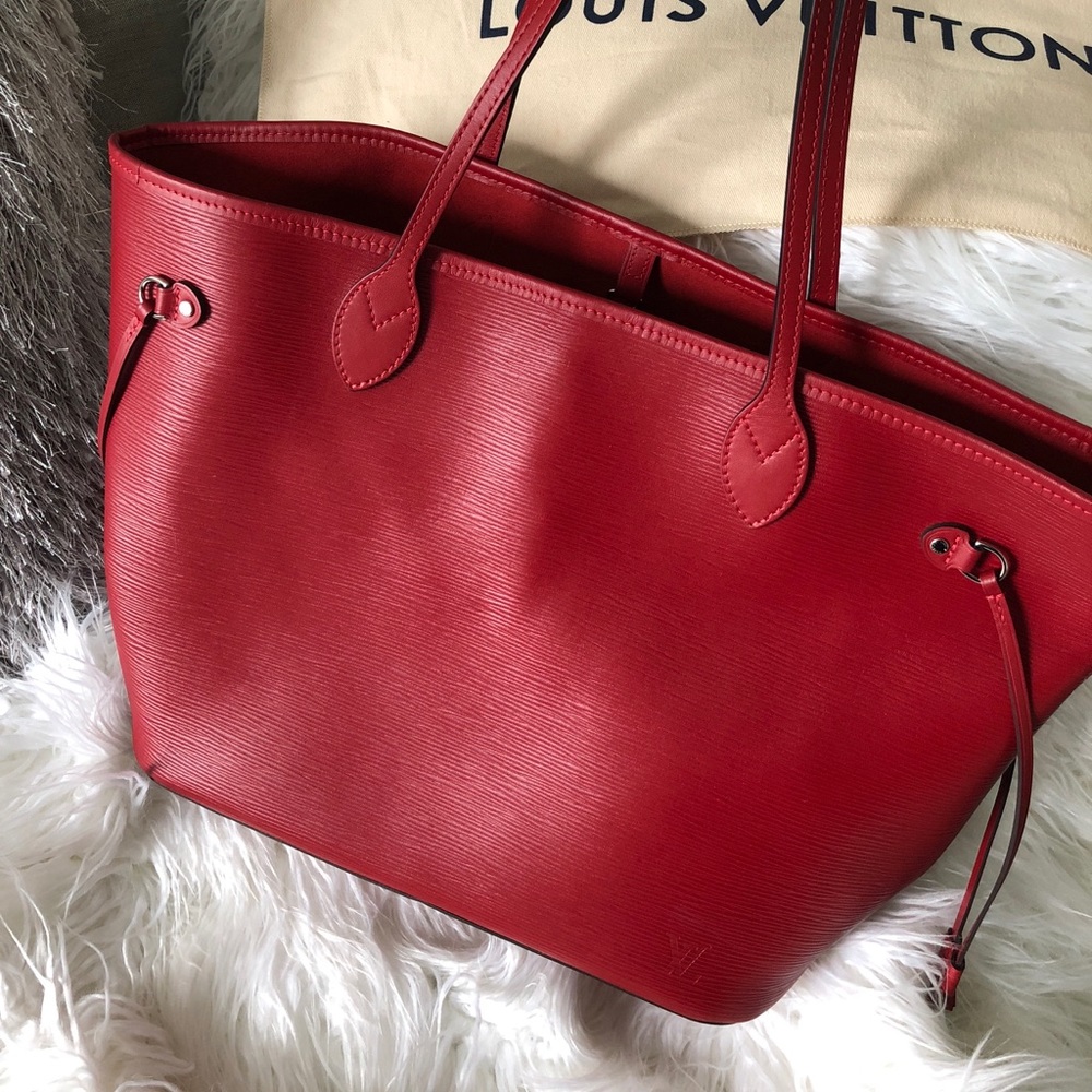 Louis Vuitton Epi Neverfull