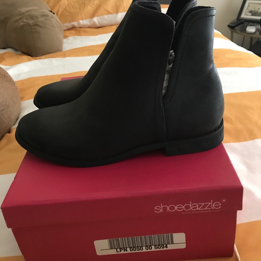 Ankle booties