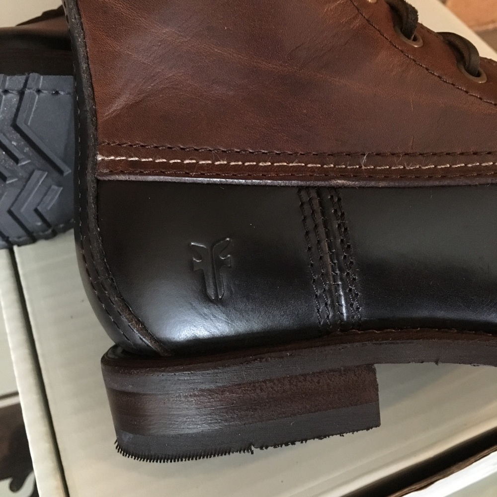 Frye Veronica Duck Boot MSRP $ 398 LAST 2 PAIRS - Picture 8 of 8