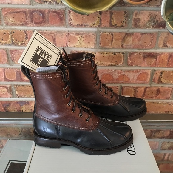 Frye Veronica Duck Boot MSRP $ 398 LAST 2 PAIRS - Picture 3 of 8