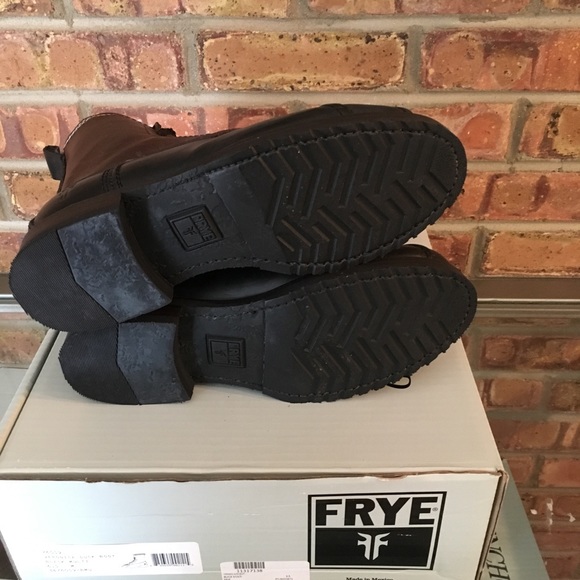 Frye Veronica Duck Boot MSRP $ 398 LAST 2 PAIRS - Picture 5 of 8