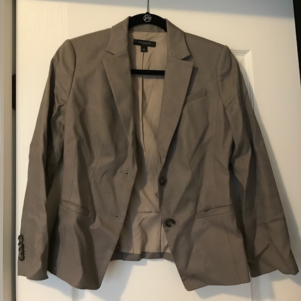 Ann Taylor grey blazer