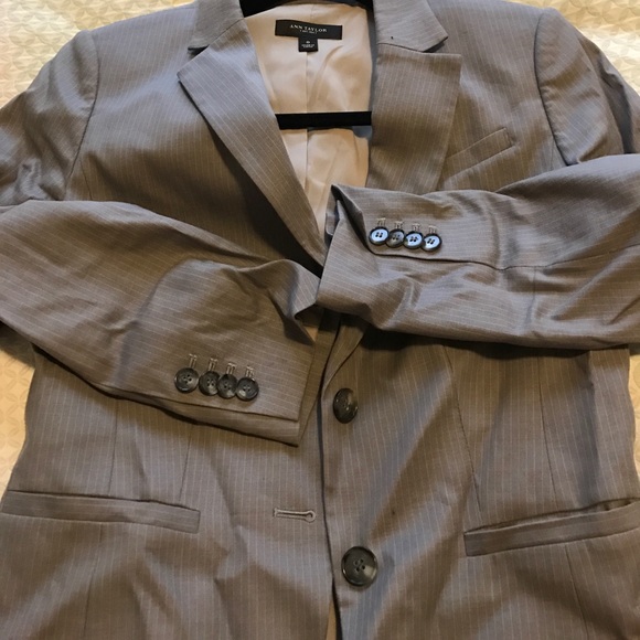 Ann Taylor grey blazer - Picture 4 of 4