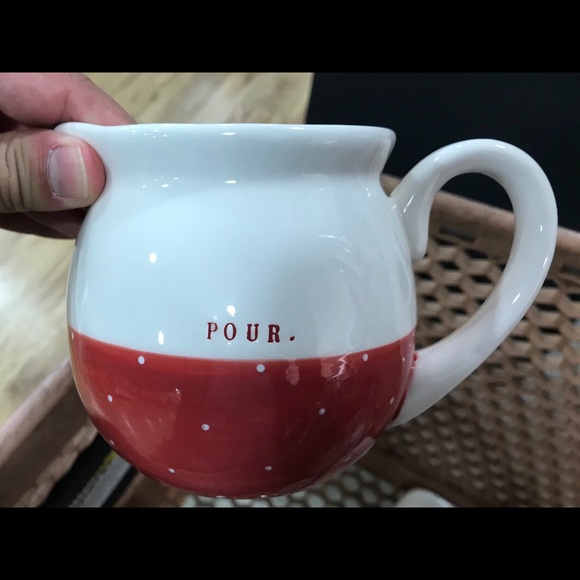 Rae Dunn pick a dot Christmas collection “pour” - Picture 1 of 1
