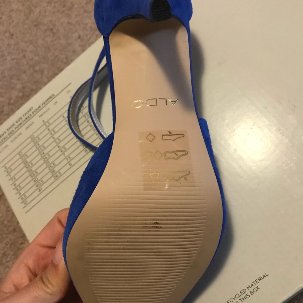 Aldo Blue Heels - Picture 2 of 3