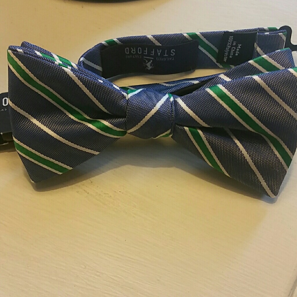 NWT-Men's bowtie