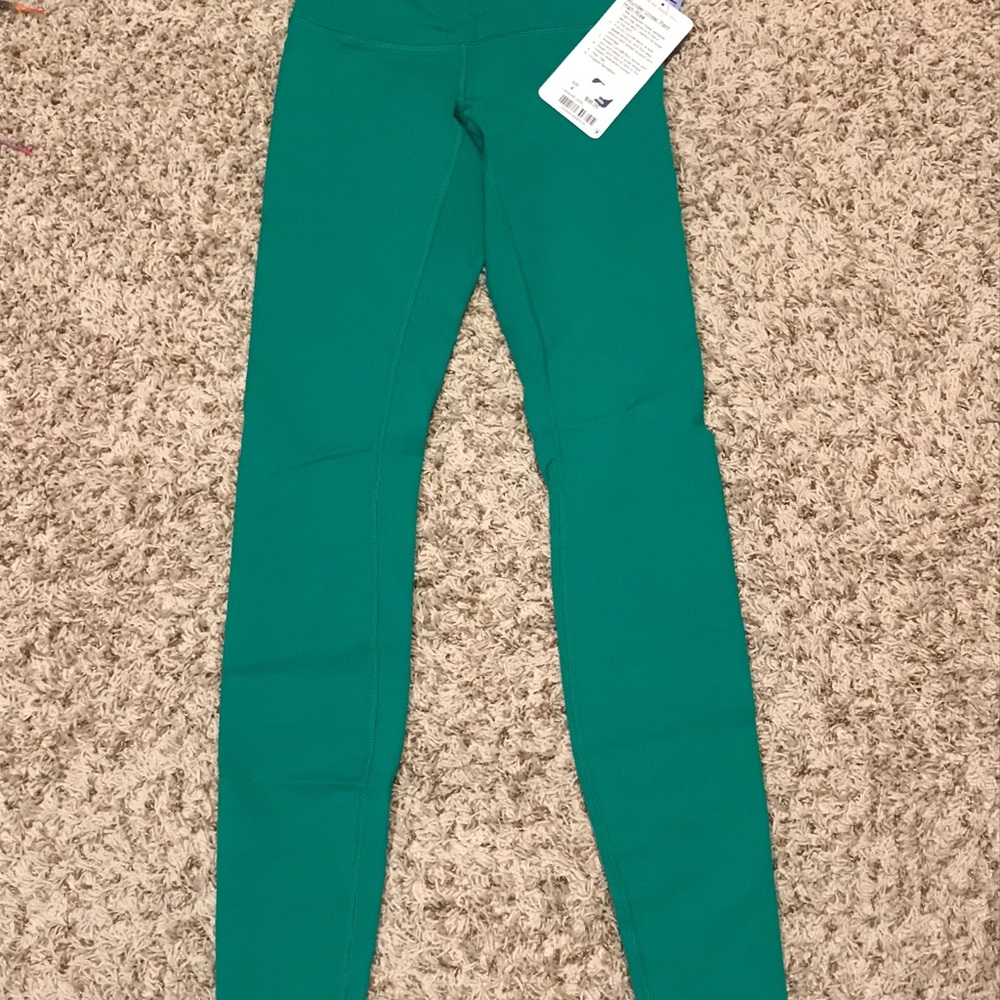 NWT lululemon wunder under high rise 4