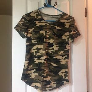 V-neck camo t-shirt