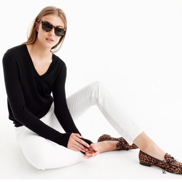 J. Crew Sweaters - J.Crew Italian Cashmere v neck sweater, brand new
