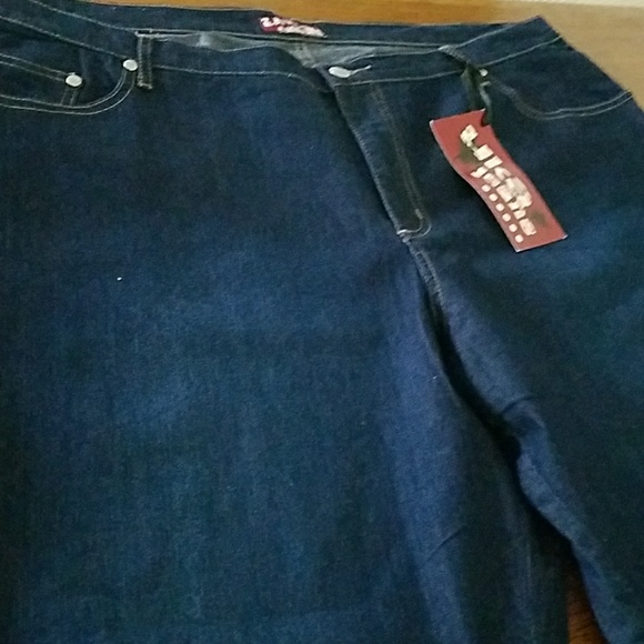 P24 - Picture 5 of 5