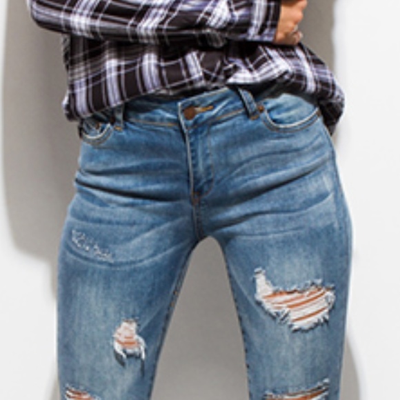 🔴Destroyed Ripped Skinnys! - Picture 3 of 8