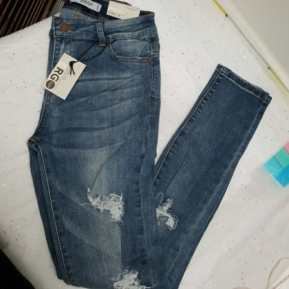🔴Destroyed Ripped Skinnys! - Picture 6 of 8