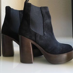 Topshop Retro Chelsea Platform Boots