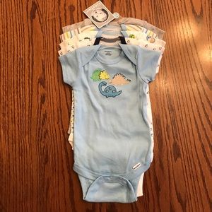 Gerber onesie set